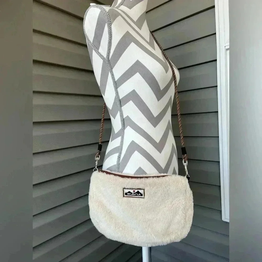 KAVU So Fleecey Crossbody Bag - Picture 3 of 7